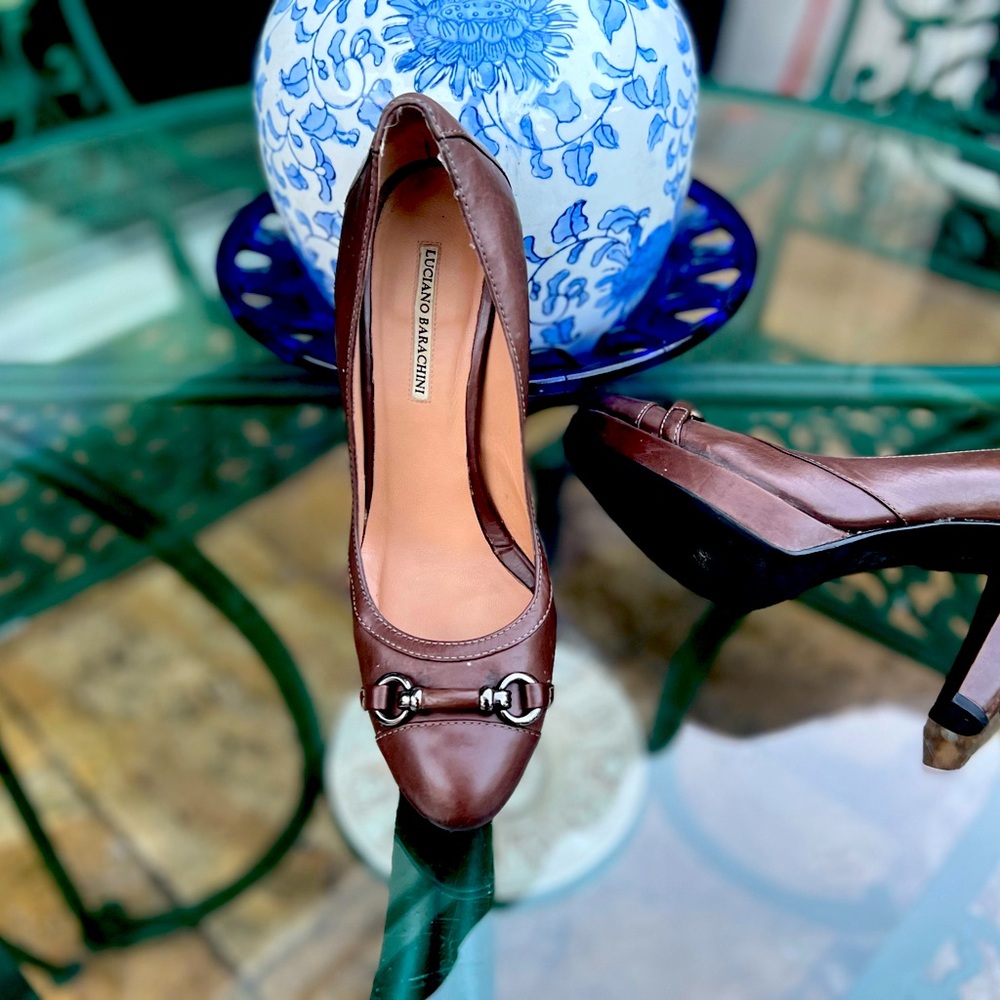 Brown platform high heel pumps